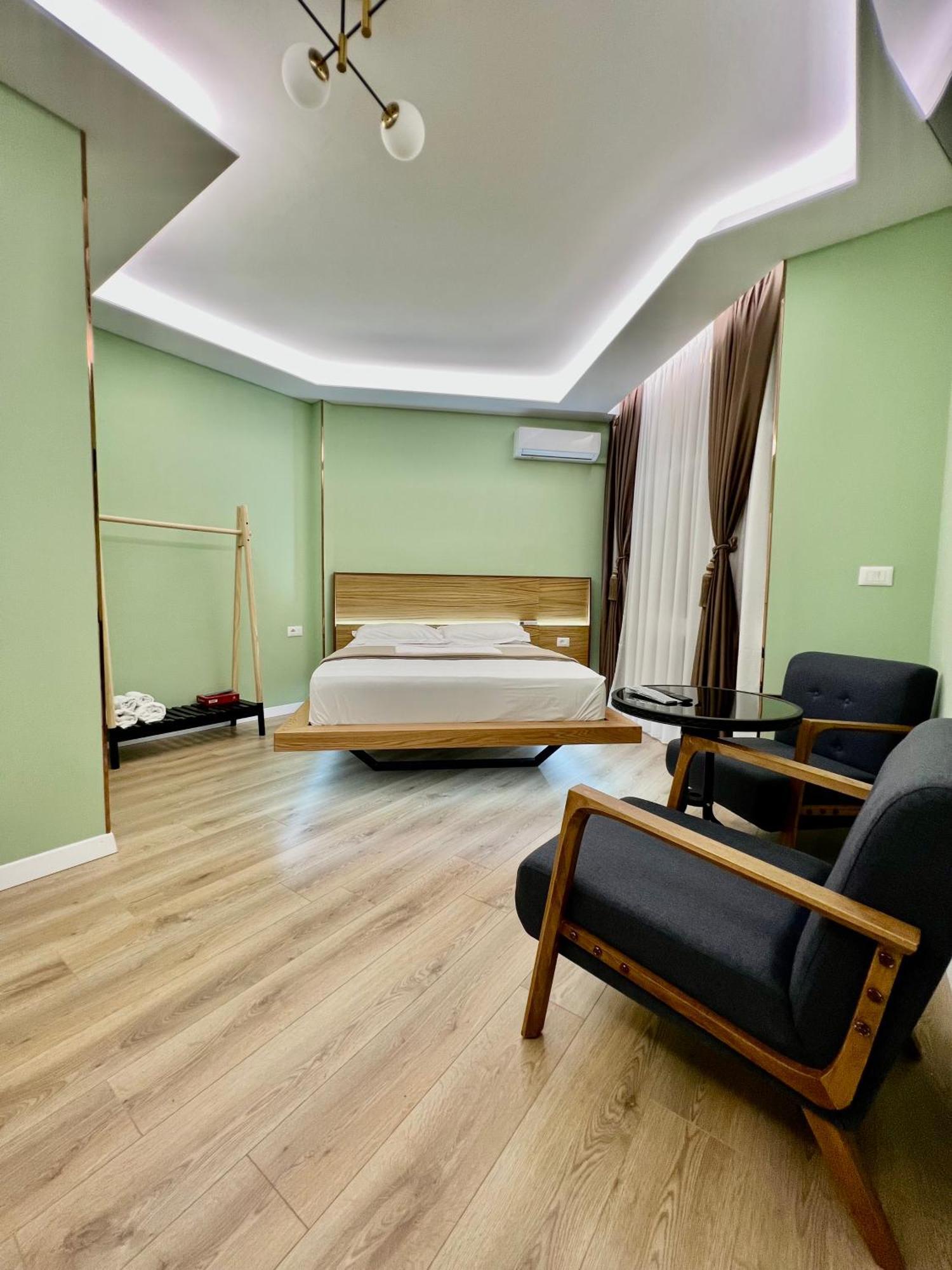 Spiranca Luxury Suites Tirana Exterior foto